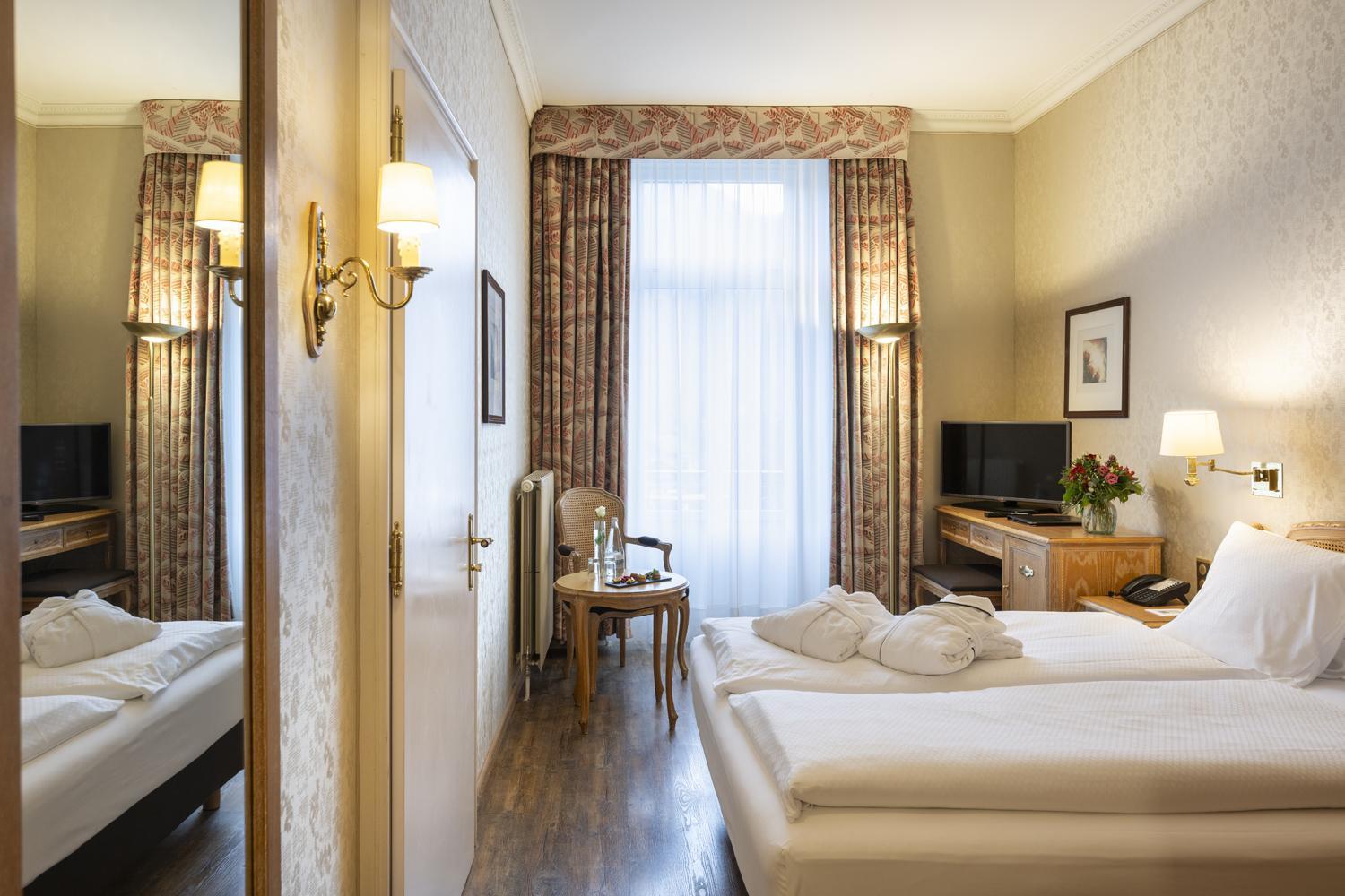 Grand Beau Rivage Hotel